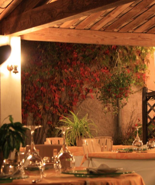 Logis Hotel Restaurant Les Norias Cazilhac  Экстерьер фото